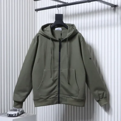 Stone Island – Vorderansicht, Armeegrün