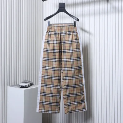 Burberry-Vorderansicht