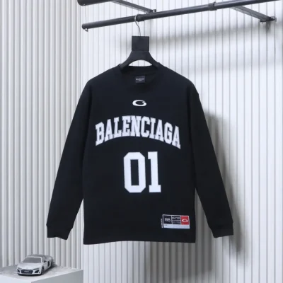Balenciaga Vorderansicht Schwarz