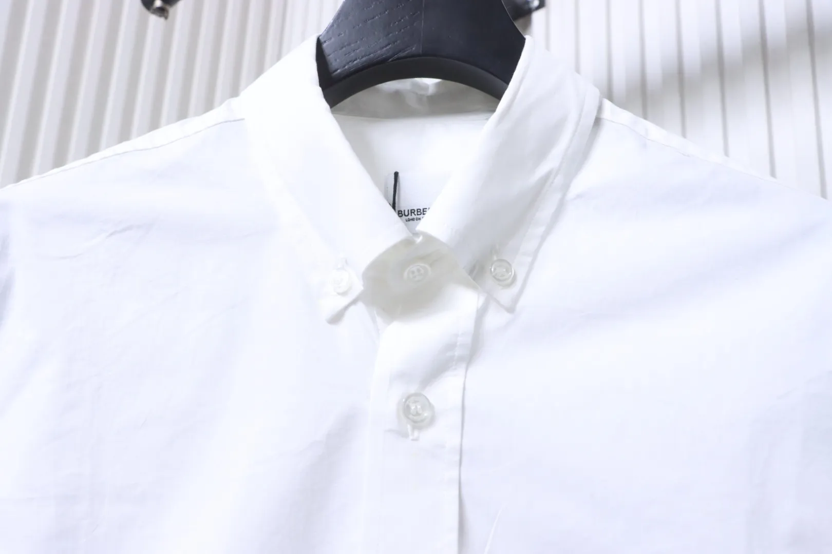 Burberry-Knöpfe
