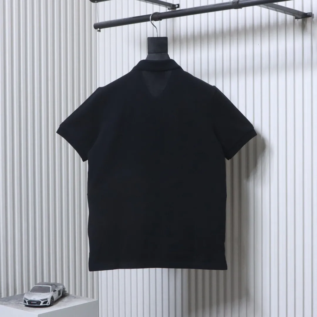 Dior-Rückansicht