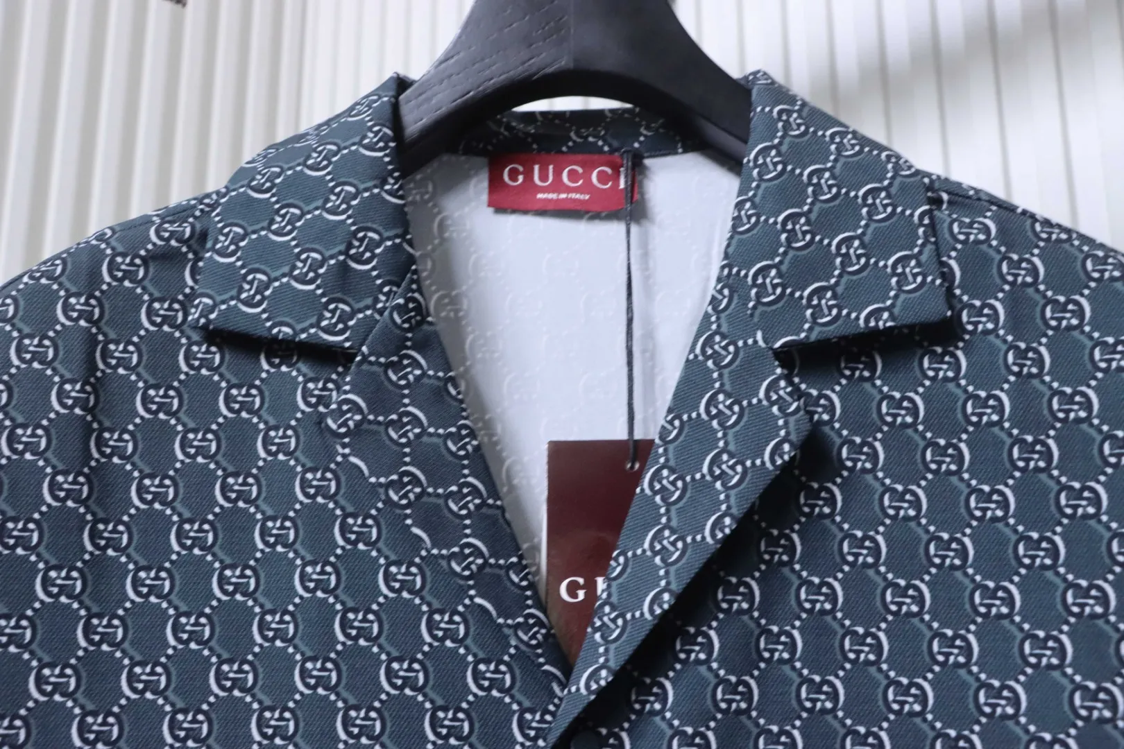 Gucci-Kragen