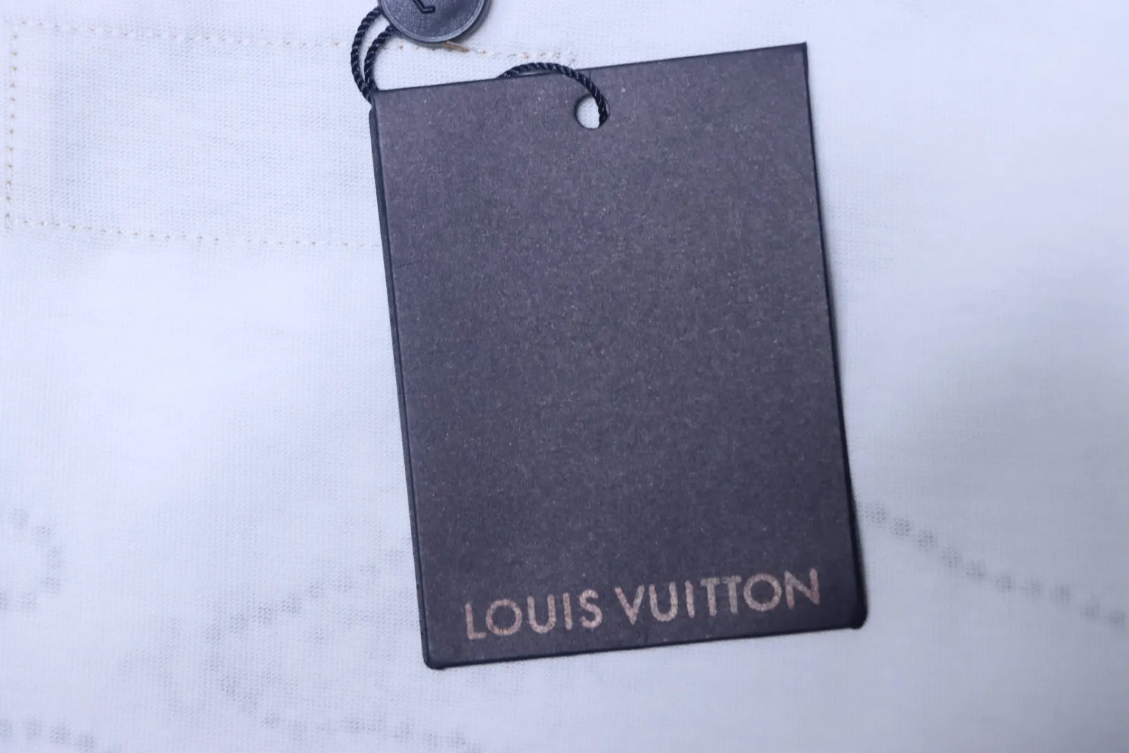 Louis Vuitton Hangtag