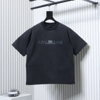 Balenciaga Vorderansicht