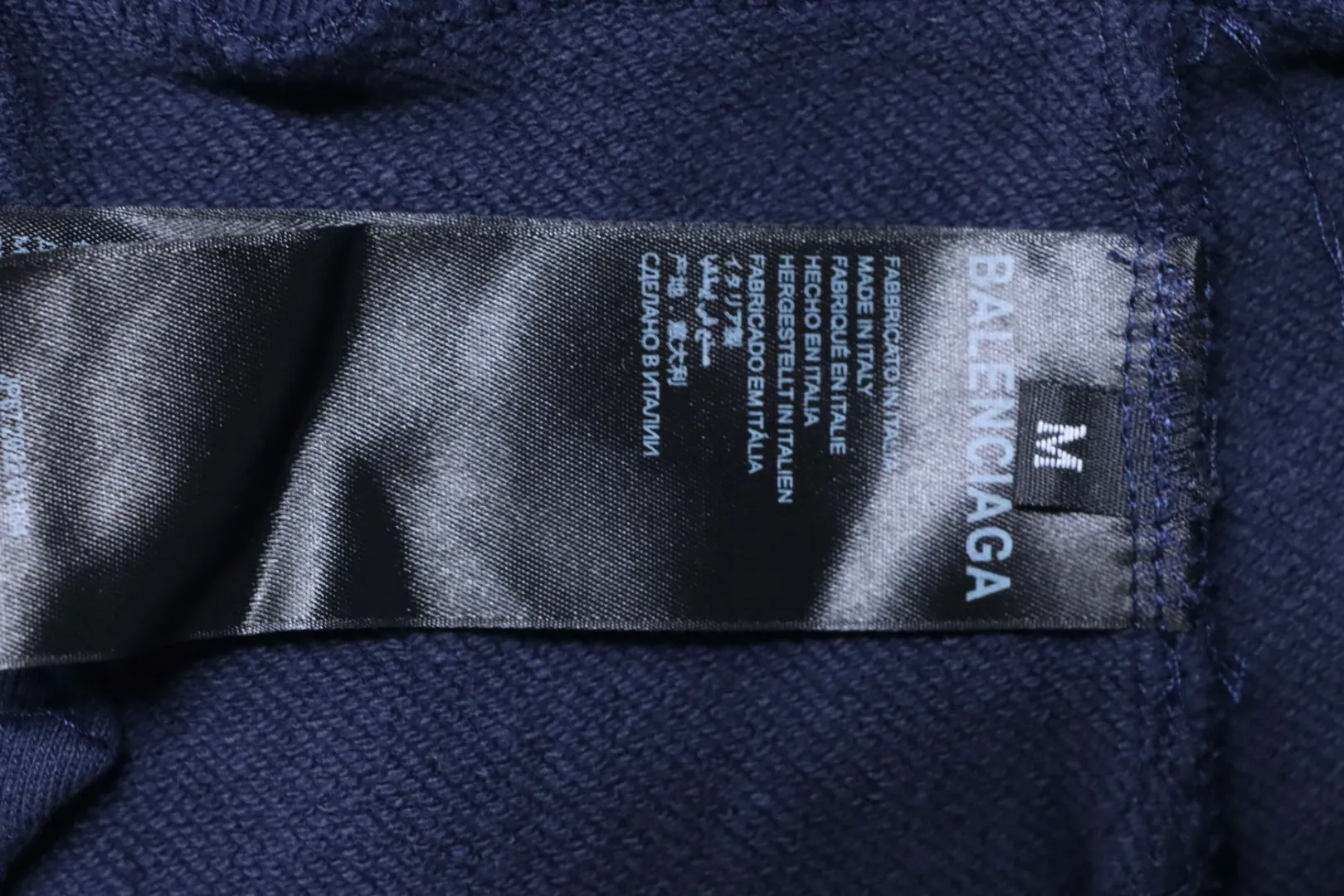 Balenciaga Pflegeetikett