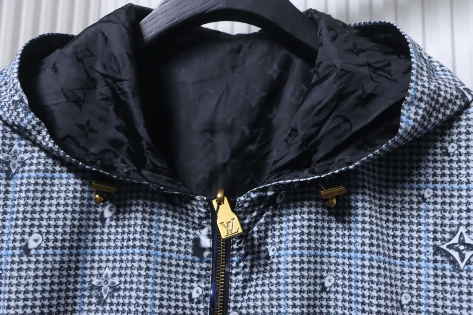 Louis Vuitton Kragen