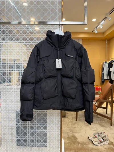 Balenciaga Vorderansicht