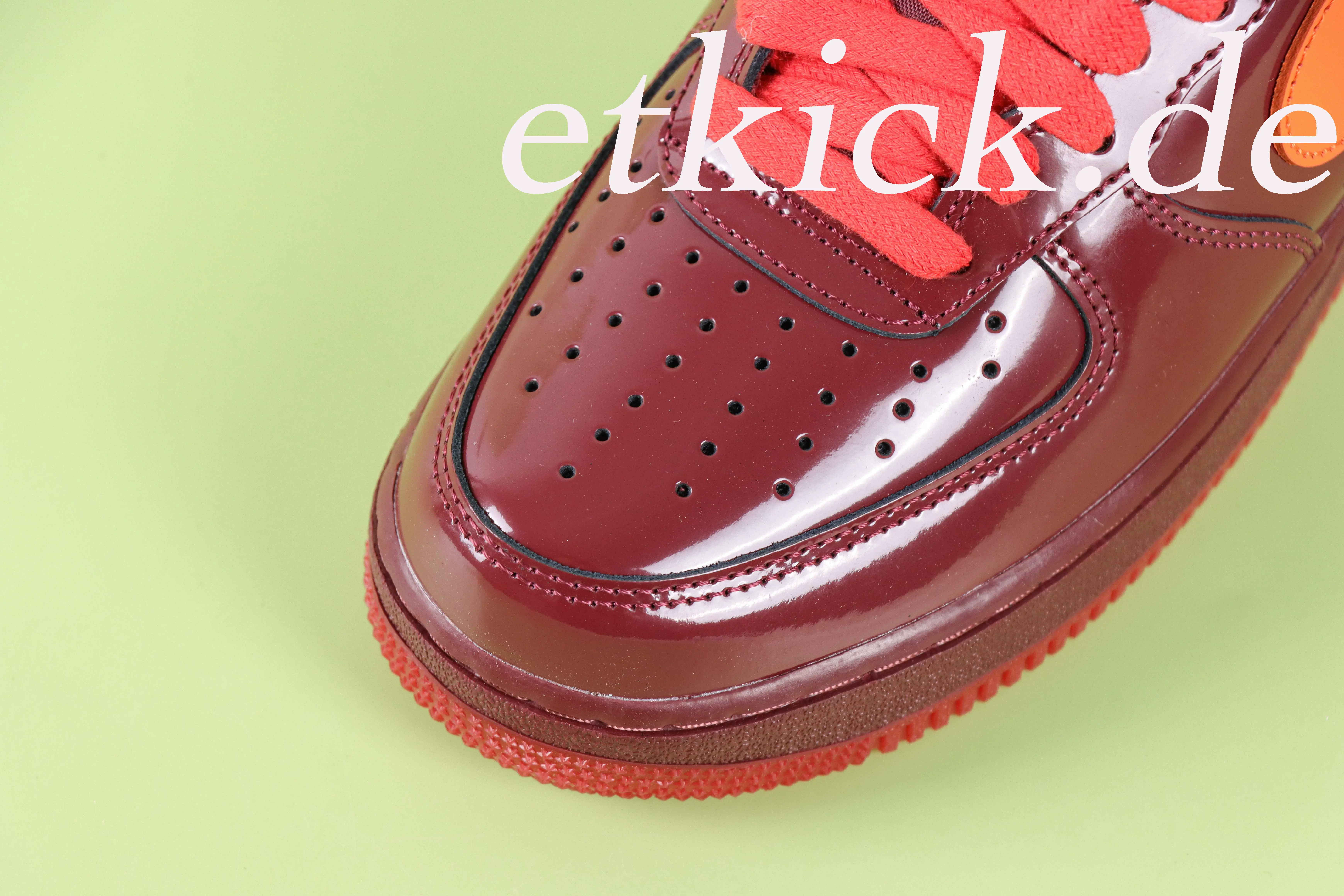 Air Force 1 Low Dark Team Red and Safety Orange - IO4489-601 – Bild 4