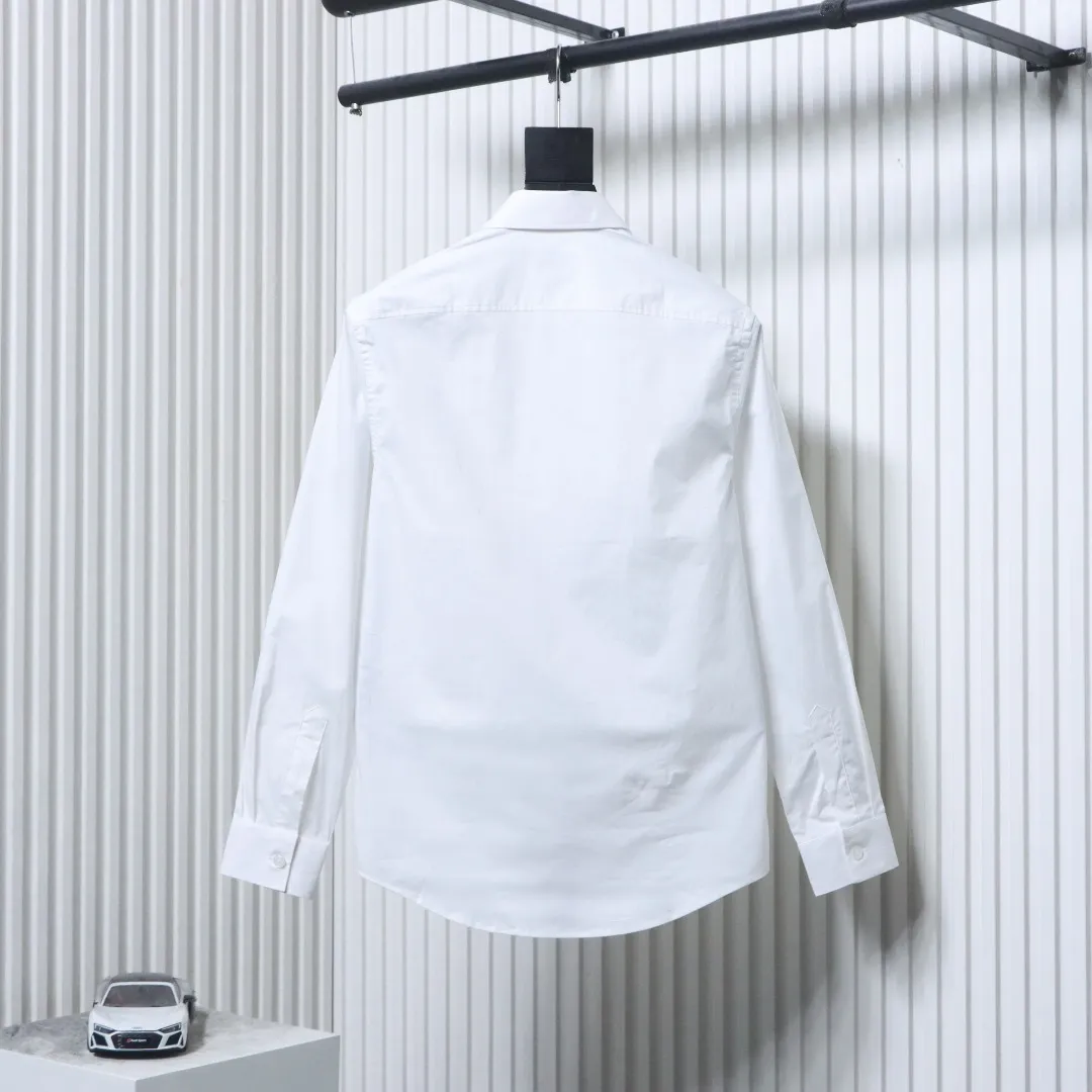 Burberry Rückansicht Weiß
