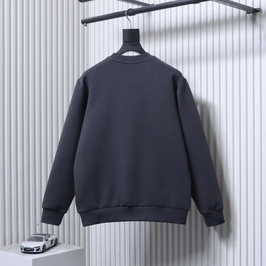 Gucci Rückansicht Grau