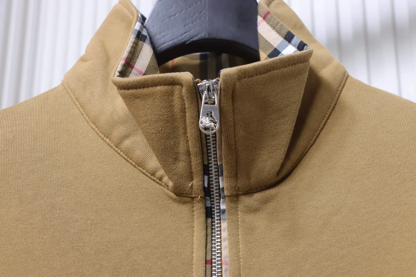Burberry-Reißverschluss