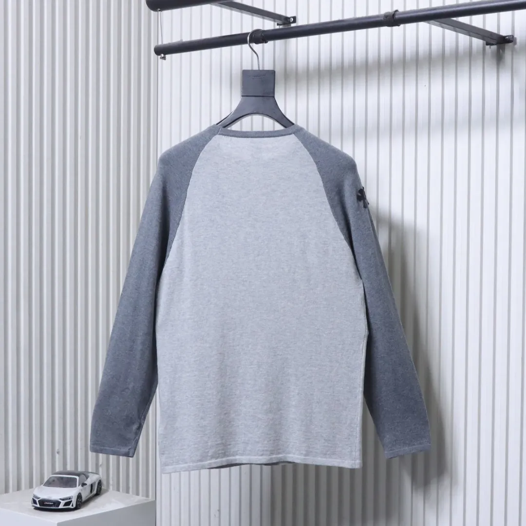 Chrome Hearts – Rückansicht Grau