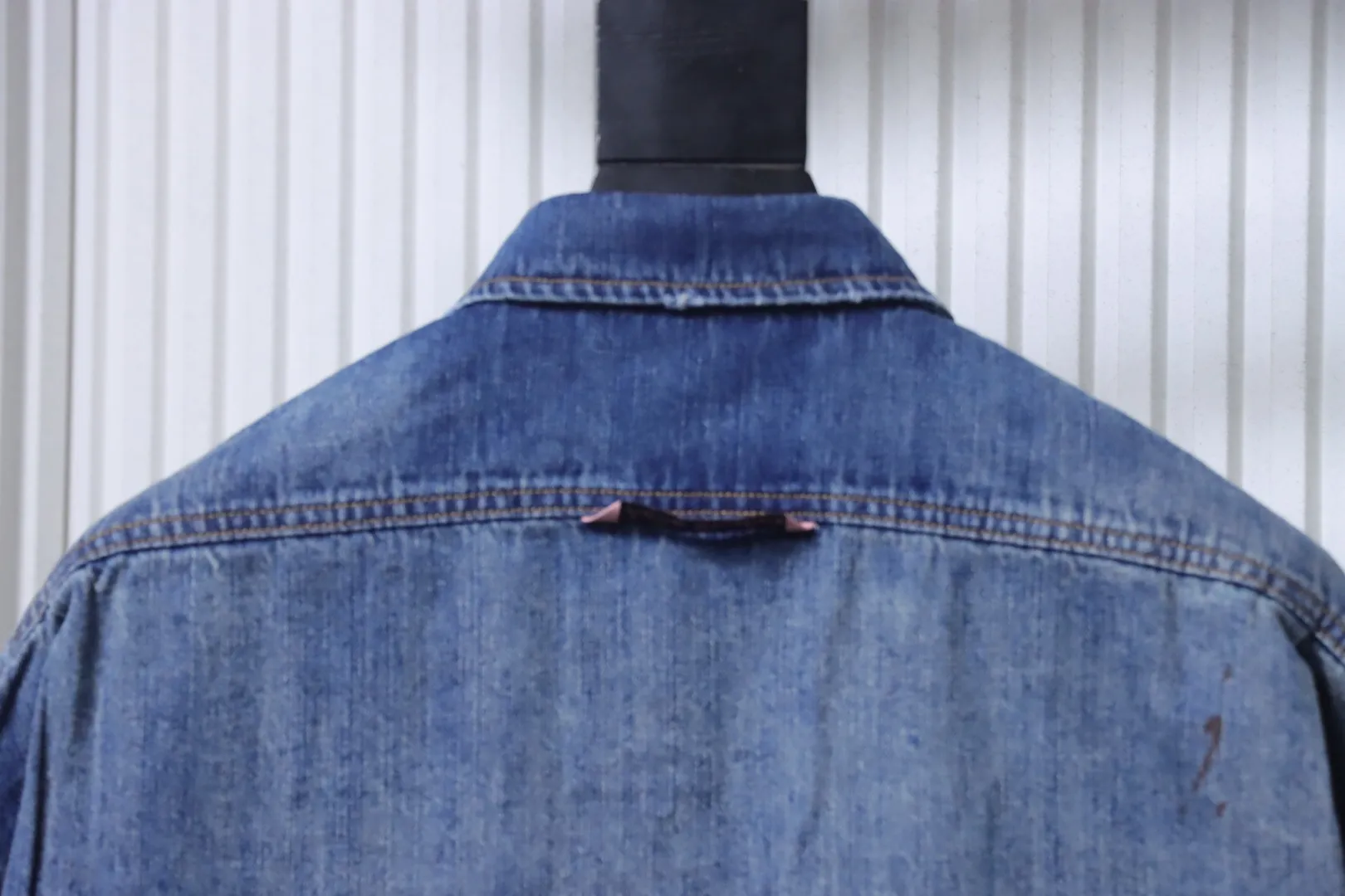 Acne Studios -Hinterkragen