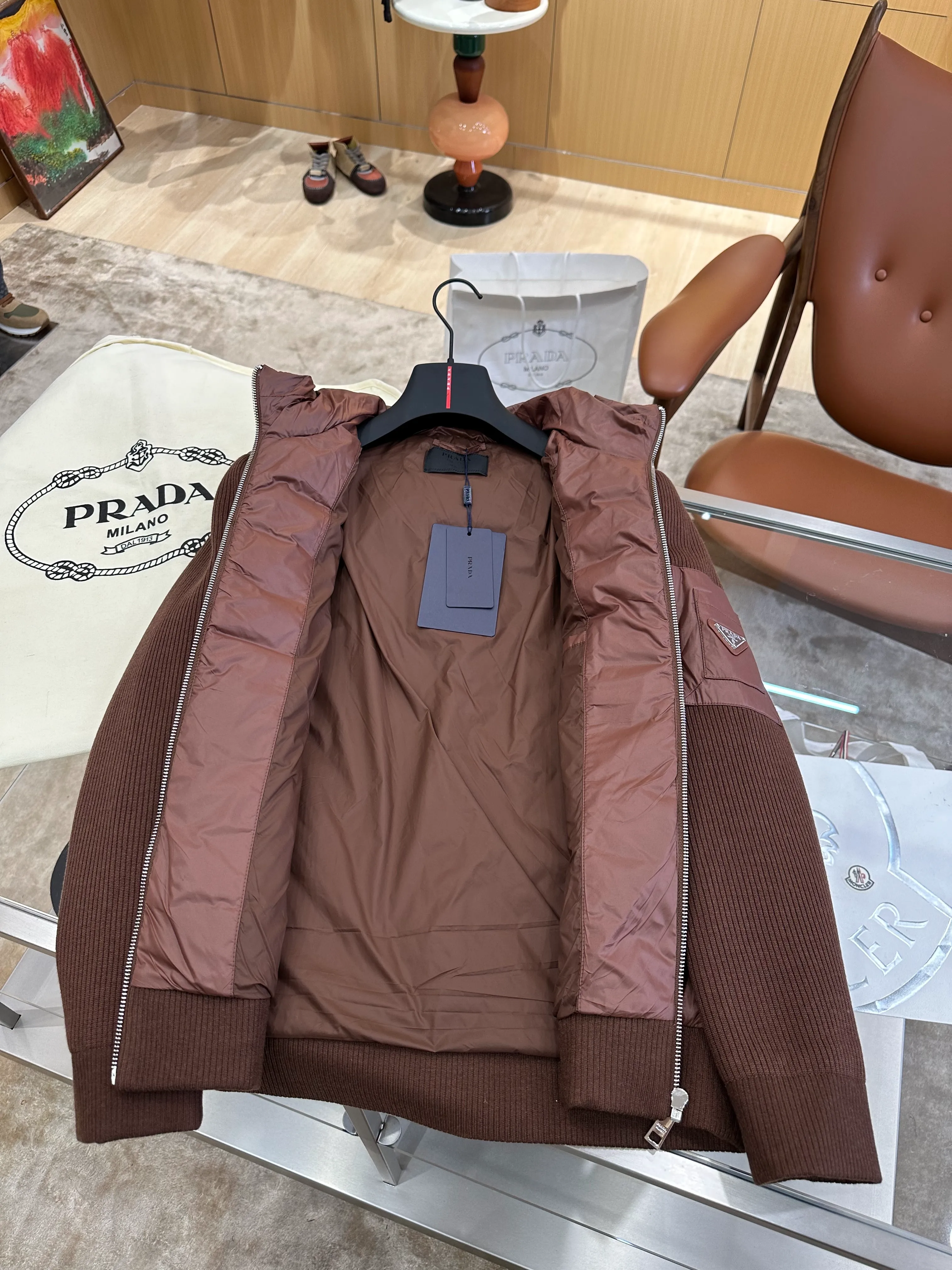 Prada – Offene Ansicht
