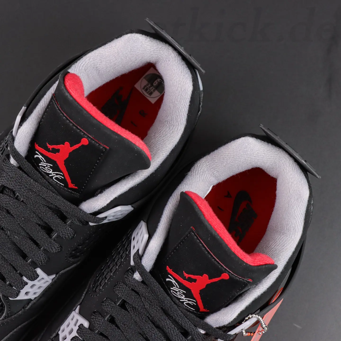 Kaufen Sie Air Jordan 4 Retro OG 'Bred' 2026 - IX8180 001 – Bild 6