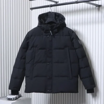 Canada Goose Vorderansicht Schwarz