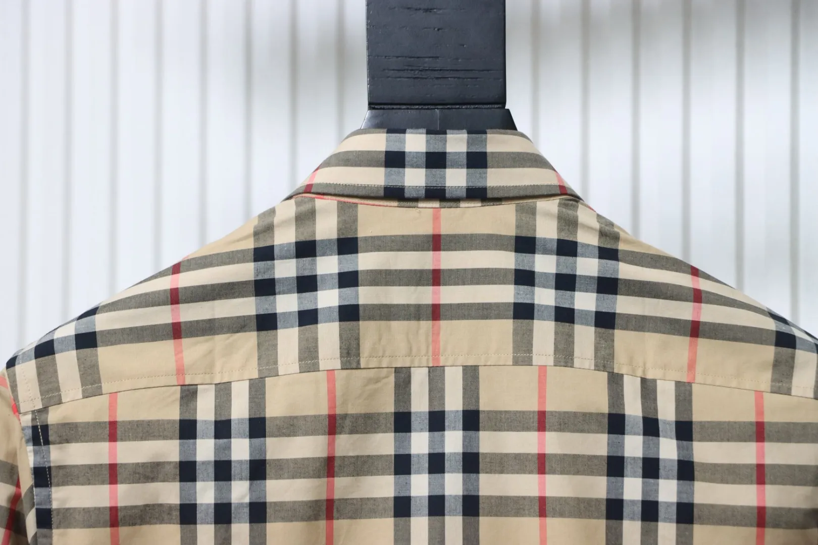 Burberry-Hinterkragen