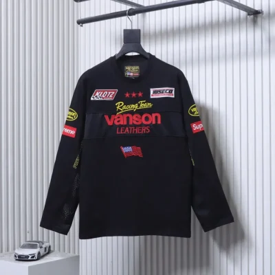 Supreme – Vorderansicht Schwarz
