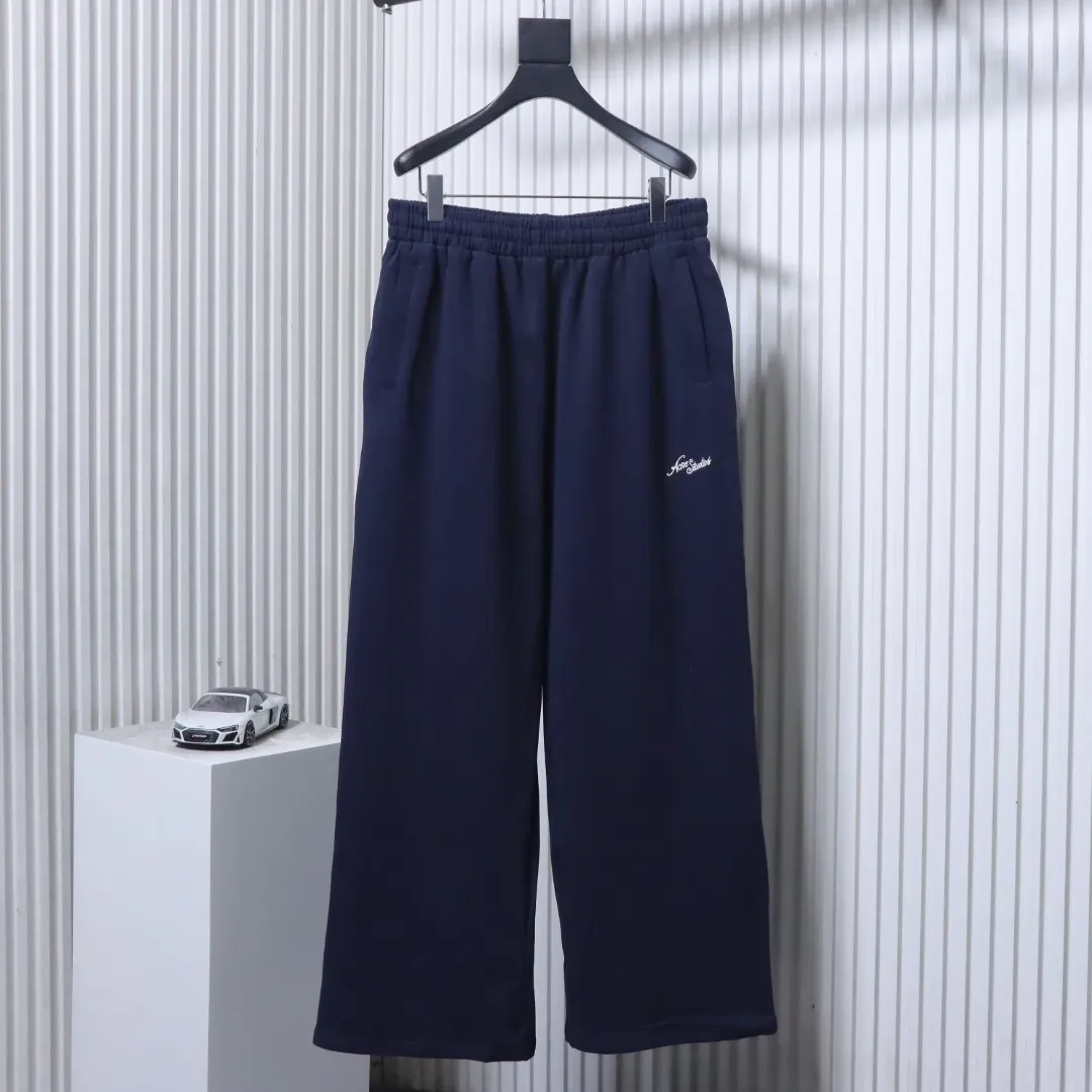 Acne Studios – Vorderansicht Marineblau
