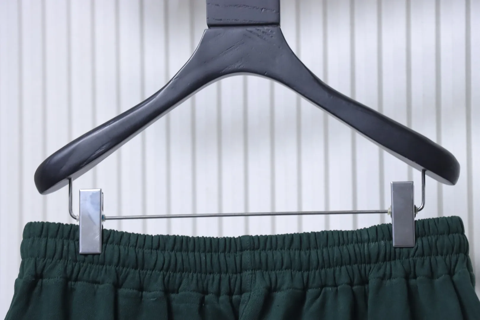 Acne Studios - Taillenlinie