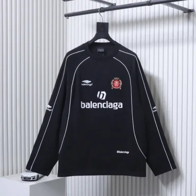 Balenciaga Vorderansicht Schwarz