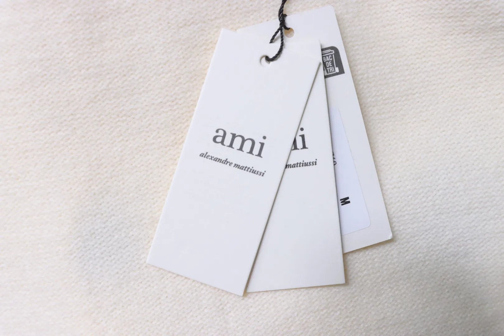 Ami Hangtag