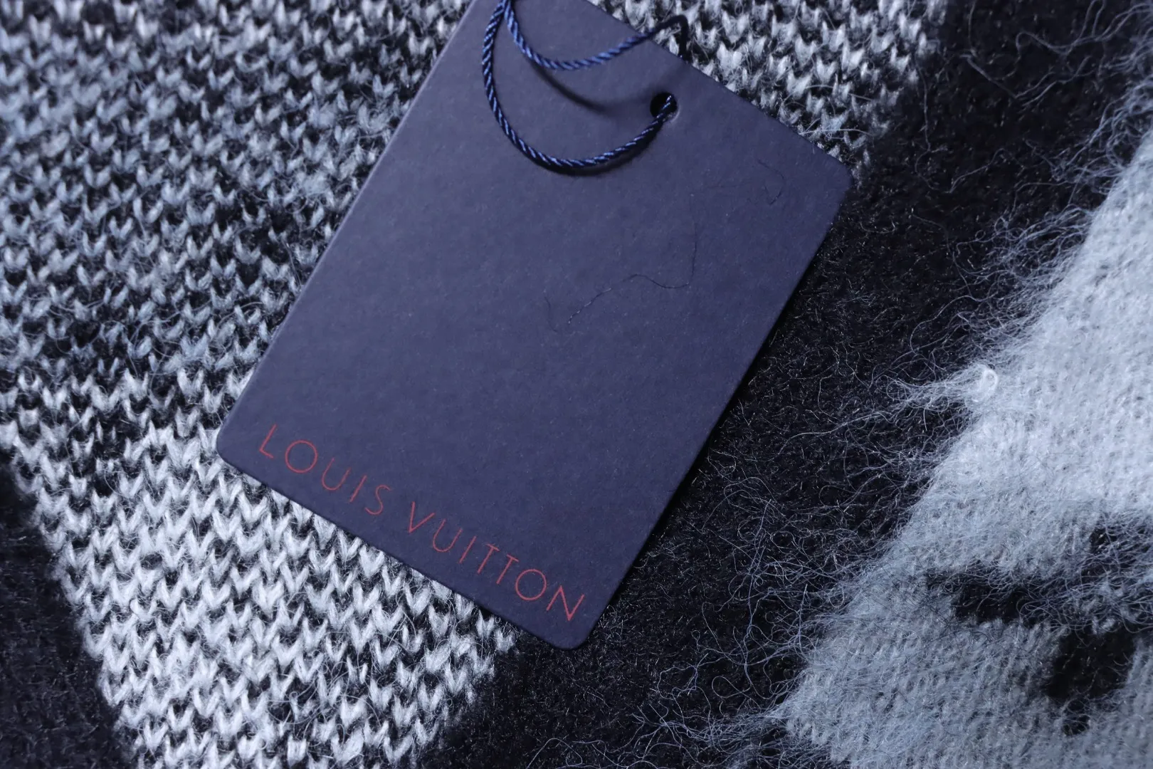 Louis Vuitton Hangtag