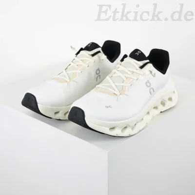 On Running Cloudtilt Trainingslaufschuhe, Off-White & Schwarz