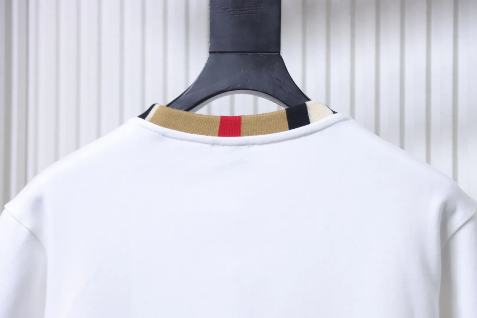 Burberry Kragen hinten