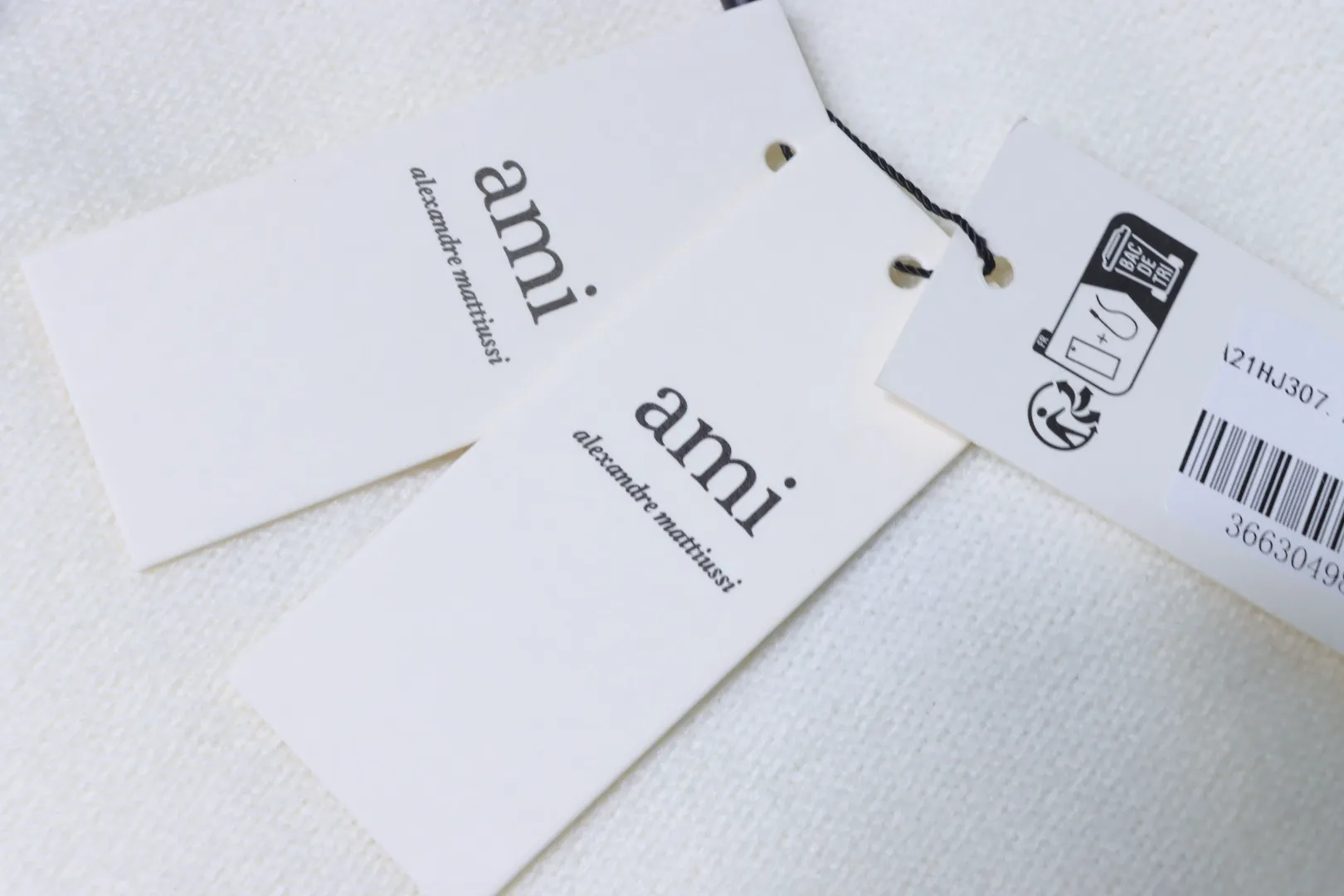 Ami Hangtag