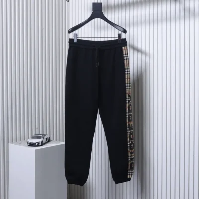 Burberry-Vorderansicht Schwarz