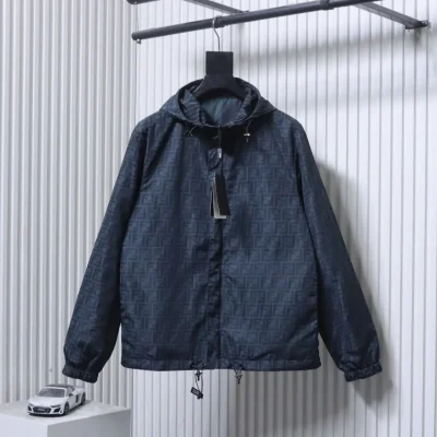 Fendi Frontansicht Marineblau