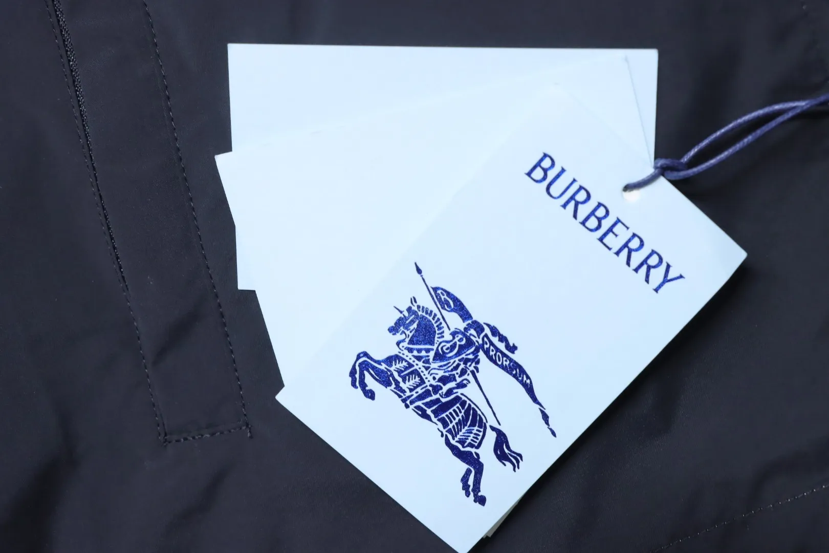 Burberry-Hangtag