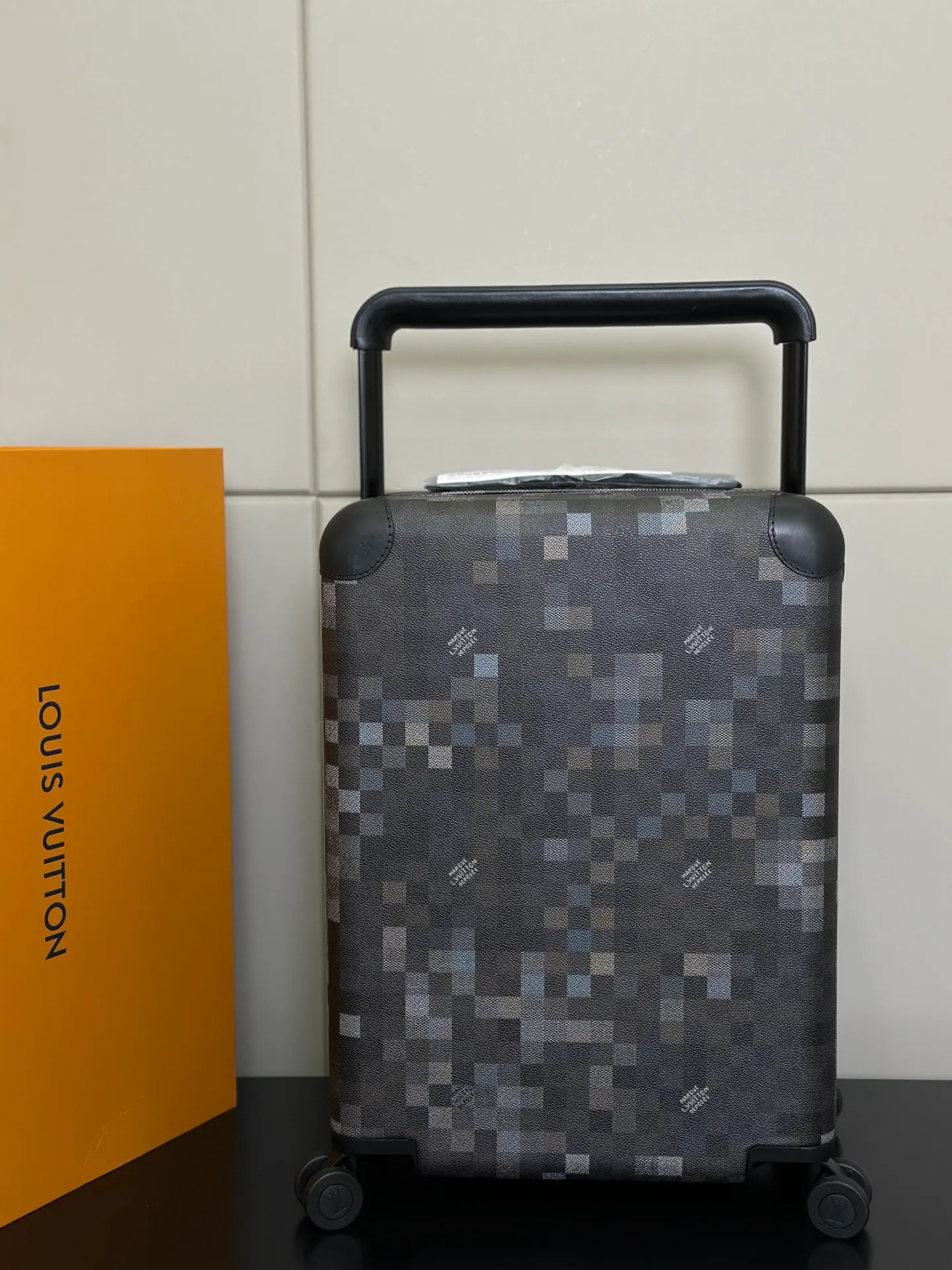 Louis Vuitton Vorderansicht mit Griff