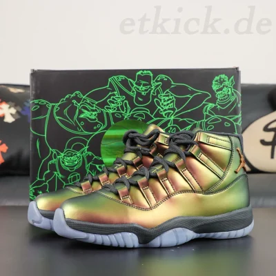 Air Jordan 11 „Space Jam Magic Ball“ – schillerndes Gold