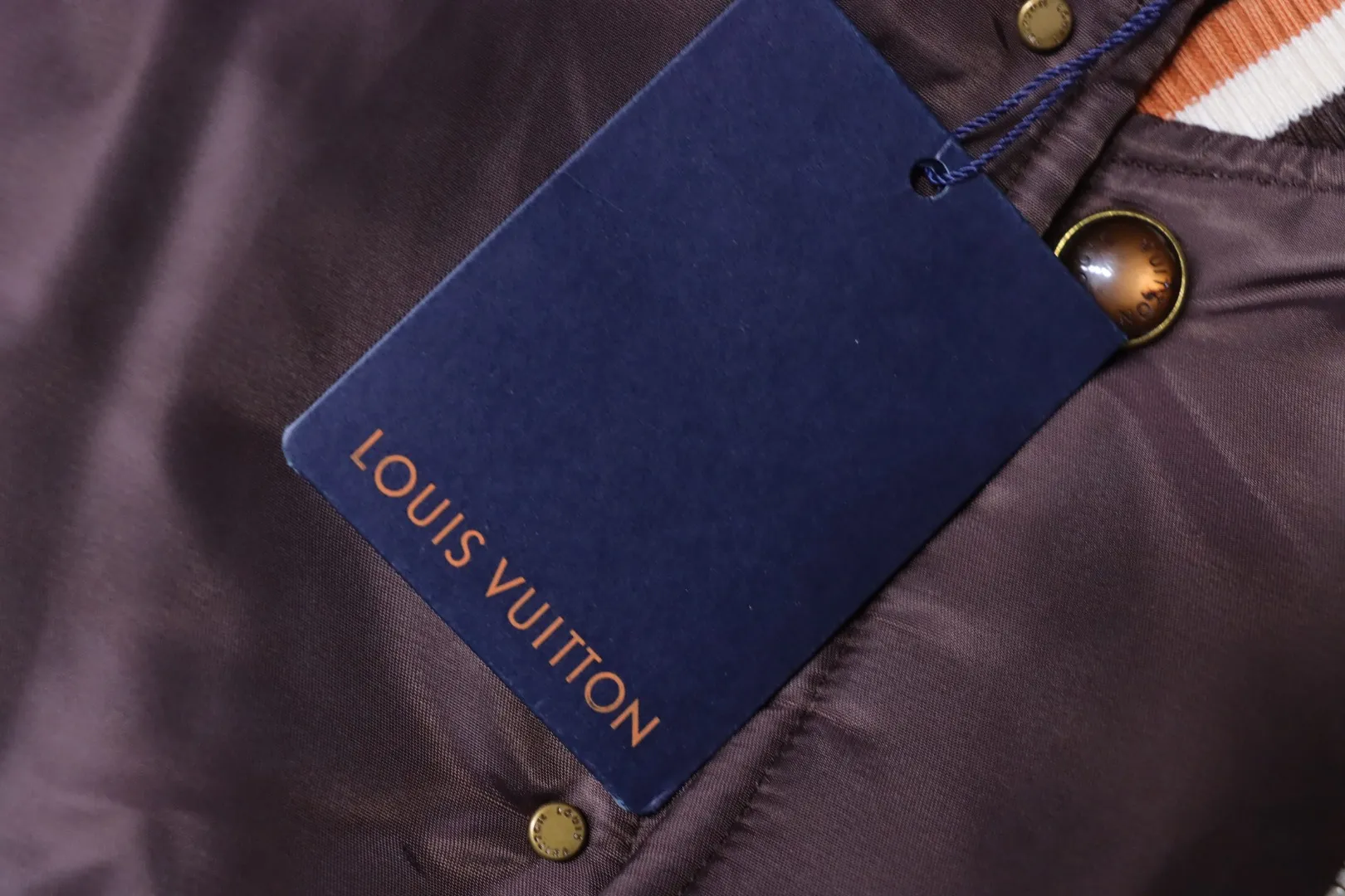 Louis Vuitton Hangtag