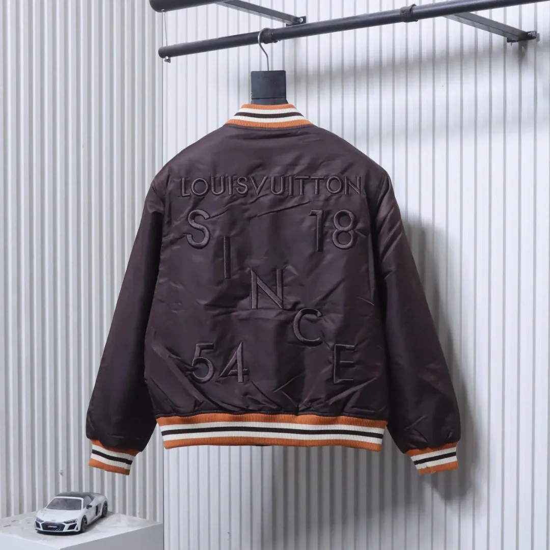 Louis Vuitton Rückansicht