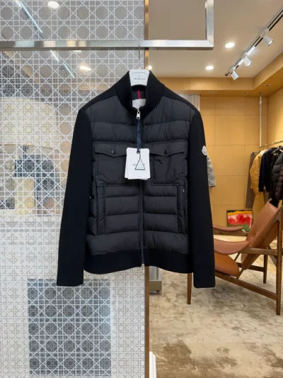 Moncler Vorderansicht Schwarz
