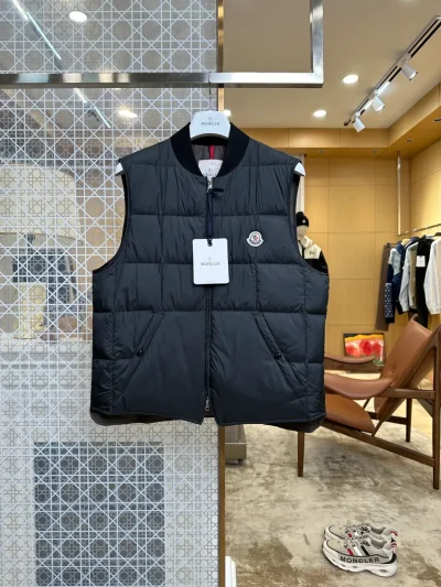 Moncler – Vorderansicht Schwarz