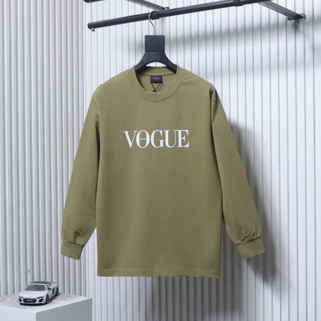 Balenciaga Vorderansicht Armeegrün