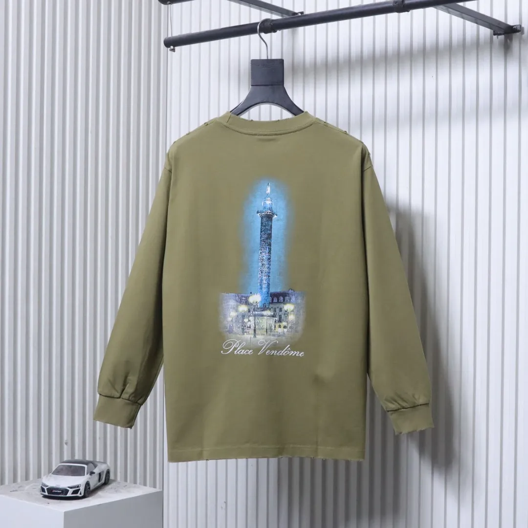Balenciaga Rückansicht Armeegrün