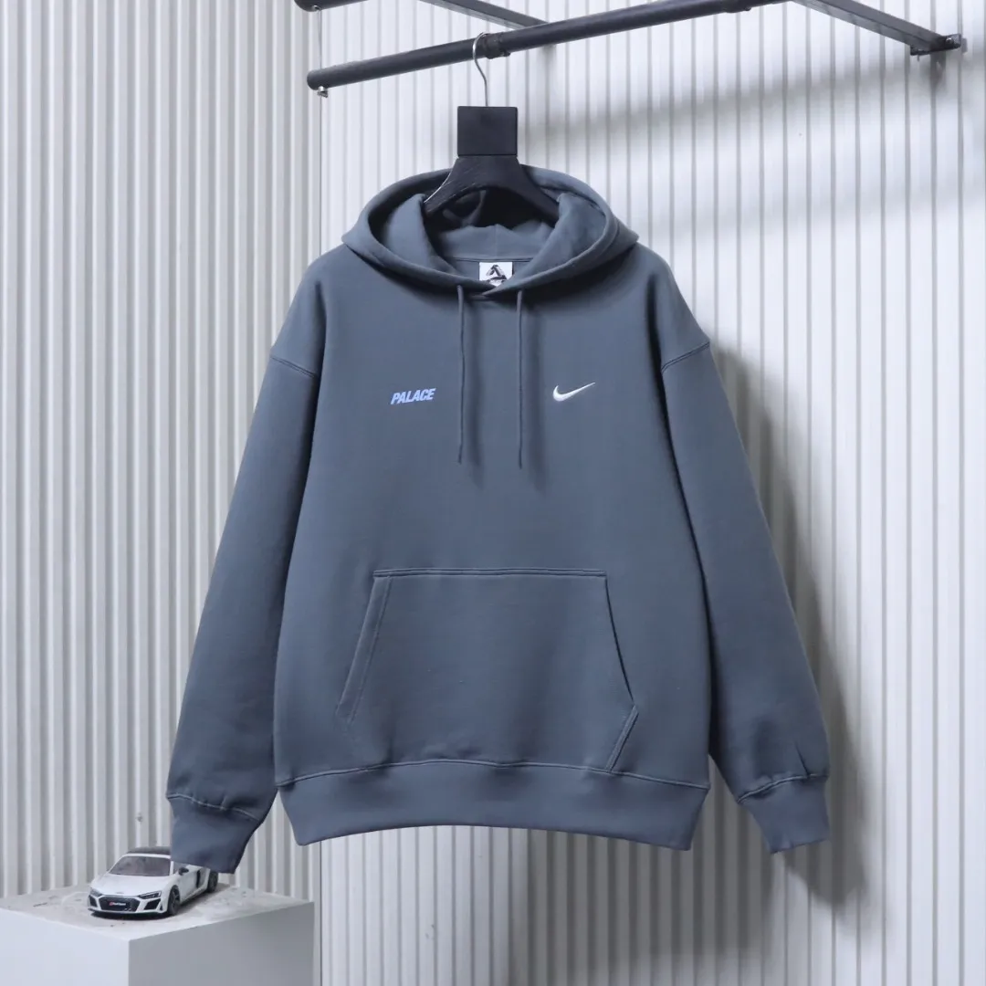 Nike Vorderansicht Dunkelgrau