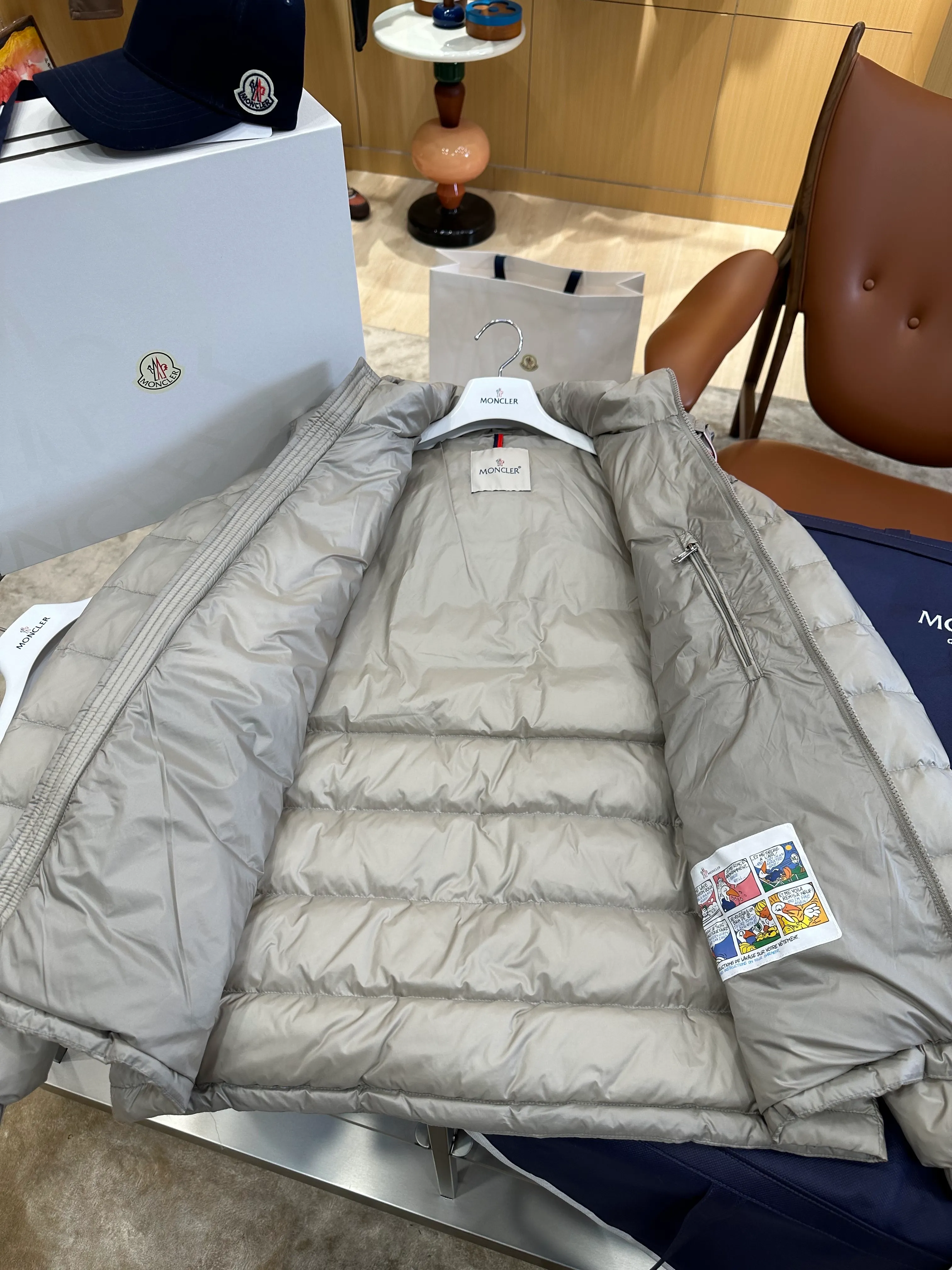 Moncler – Offene Sicht