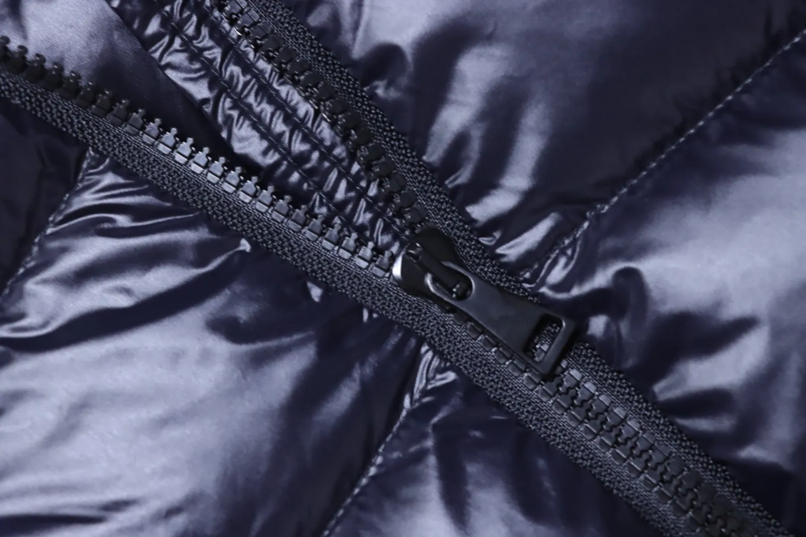 Moncler Reißverschlussdetails