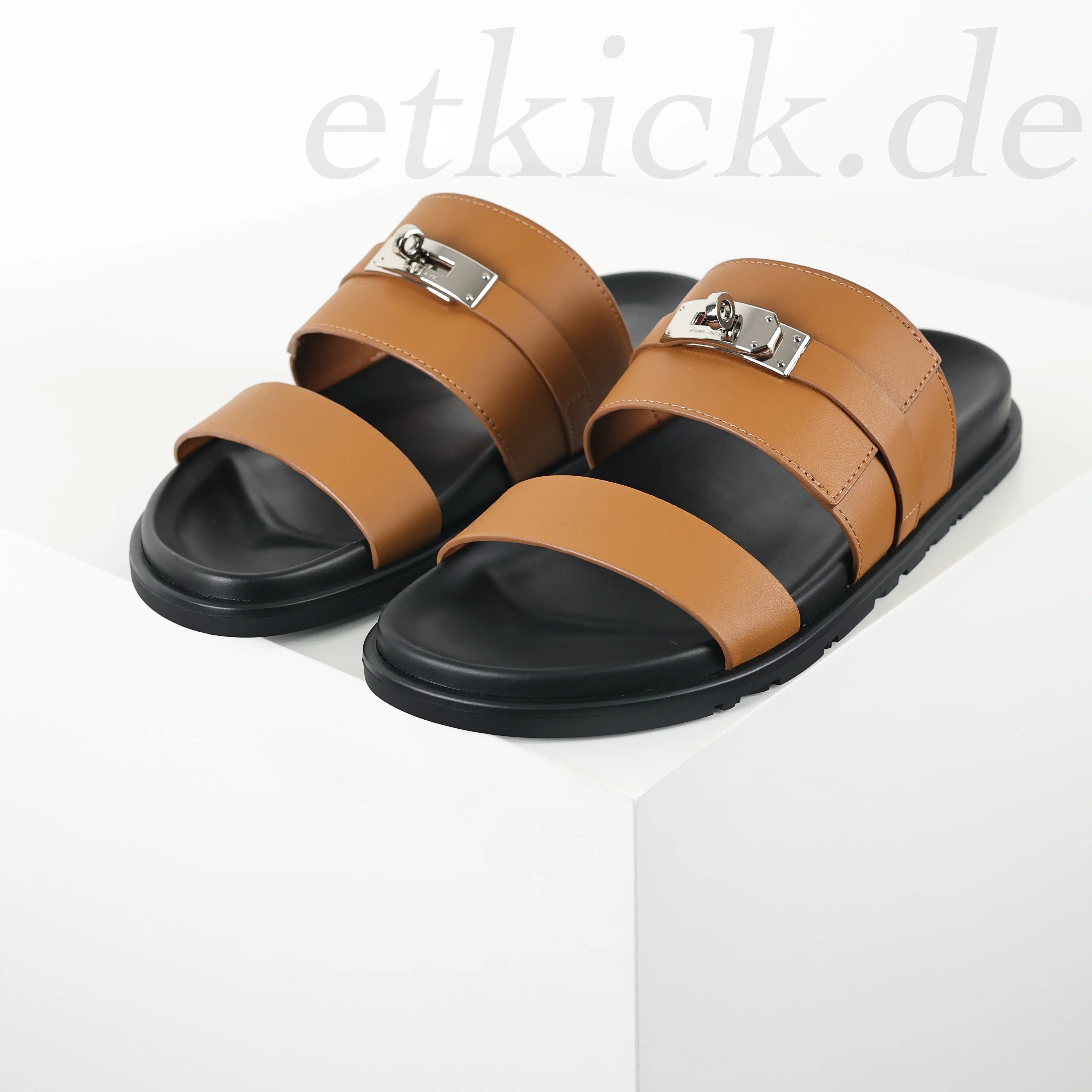 Jackson Pantoletten aus Kalbsleder – Braun und Schwarz