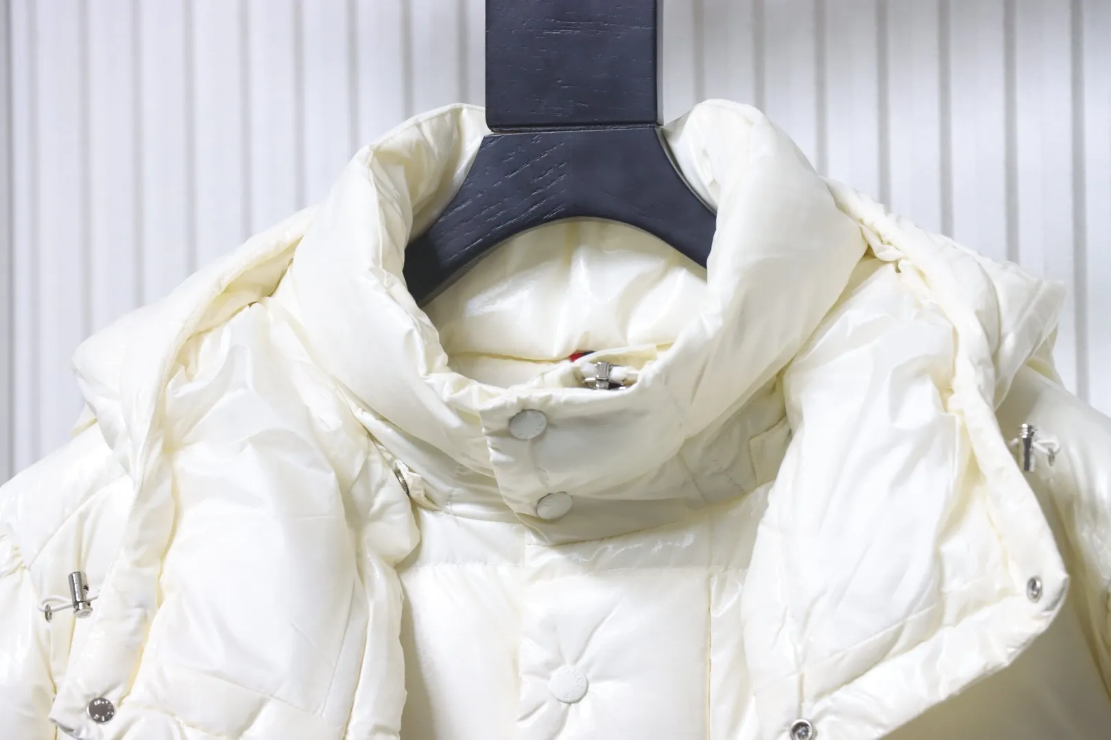 Moncler-Knöpfe