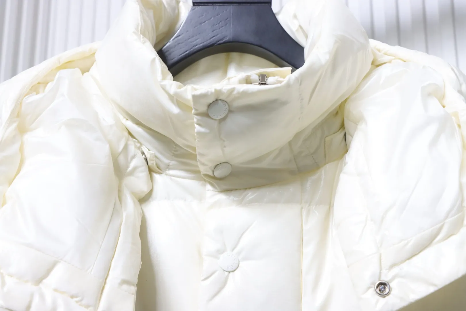 Moncler-Kragen