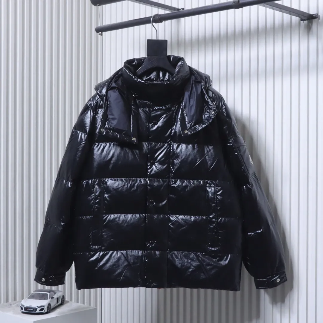 Moncler Vorderansicht Schwarz