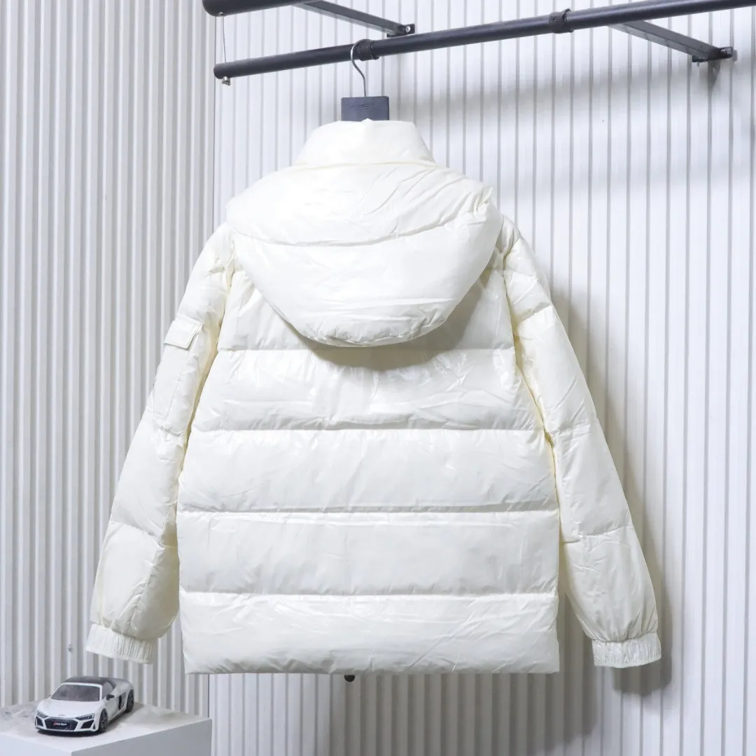 Moncler Rückansicht Weiß
