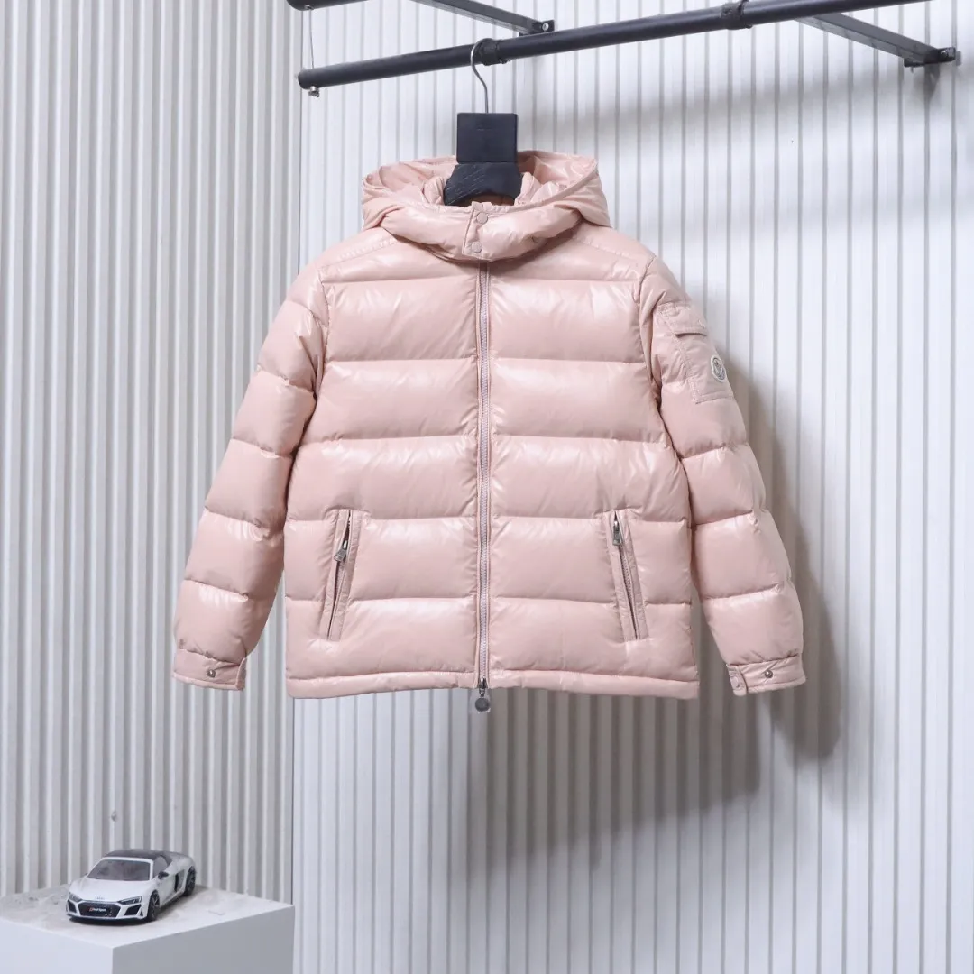 Moncler Vorderansicht Rosa